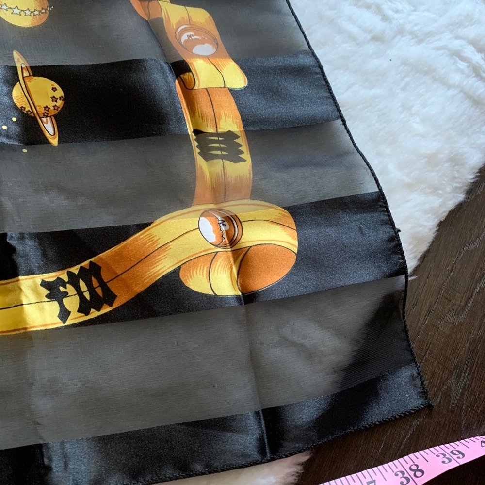 Scarf - Picture 3 of 4